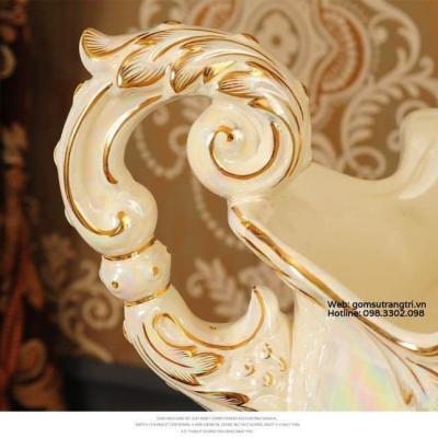 ĐÔN VÀ CHẬU HOA SỨ LỰU ĐỎ CAO CẤP